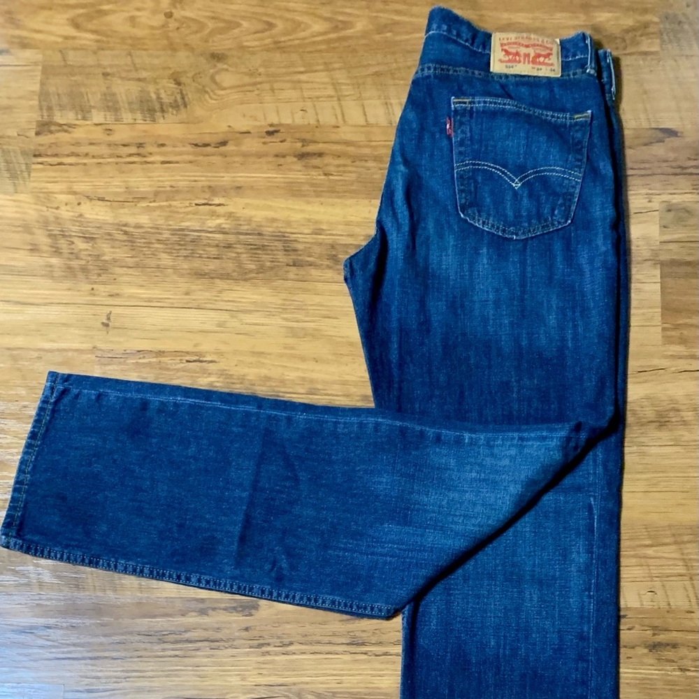 Lightly used Levi jeans men size 34/34 - Picture 4 of 6